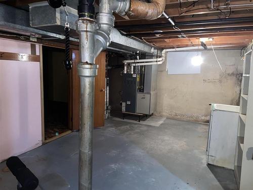 1330 Georgina Avenue, Thunder Bay, ON - Indoor Photo Showing Basement