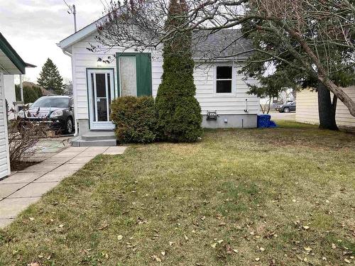 1330 Georgina Avenue, Thunder Bay, ON - Outdoor