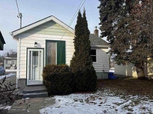 1330 Georgina Avenue, Thunder Bay, ON - Outdoor