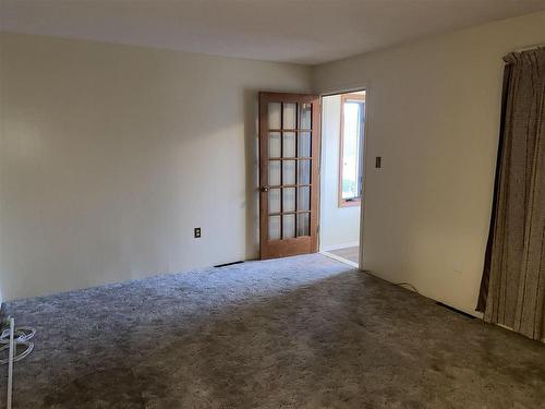 1330 Georgina Avenue, Thunder Bay, ON - Indoor Photo Showing Other Room