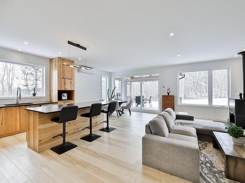 Overall view - 1840 Rue Papillon, Sainte-Julienne, QC - Indoor Photo Showing Living Room