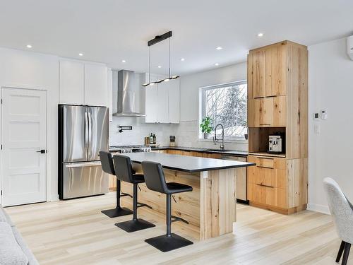 Kitchen - 1840 Rue Papillon, Sainte-Julienne, QC - Indoor Photo Showing Kitchen With Upgraded Kitchen