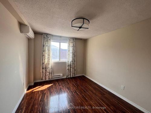 81-2170 Bromsgrove Rd, Mississauga, ON - Indoor Photo Showing Other Room