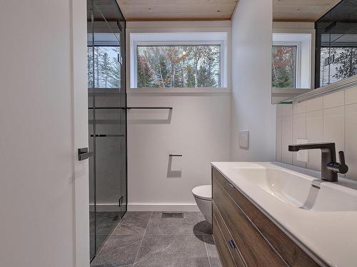 Salle de bains - Rue Gilles, Saint-Côme, QC - Indoor Photo Showing Bathroom