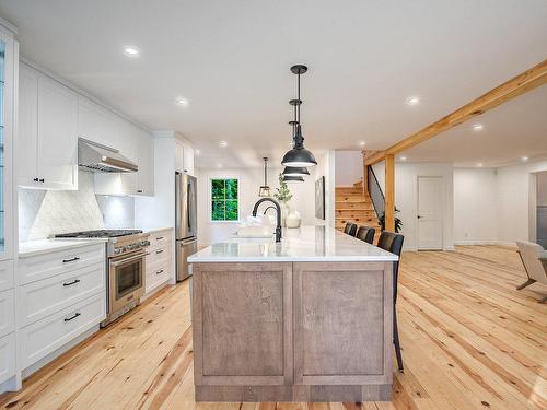 Kitchen - 108 Rue Bellevue, Bromont, QC - Indoor Photo Showing Kitchen With Upgraded Kitchen