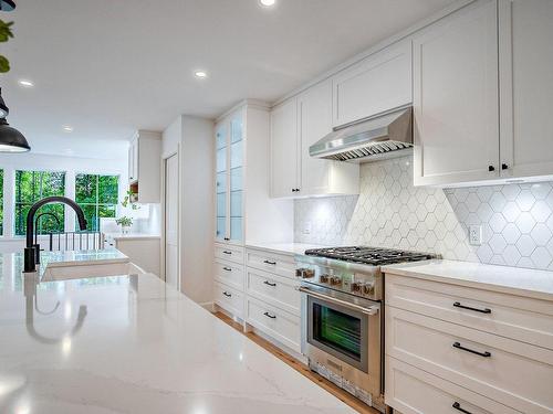 Kitchen - 108 Rue Bellevue, Bromont, QC - Indoor Photo Showing Kitchen With Upgraded Kitchen