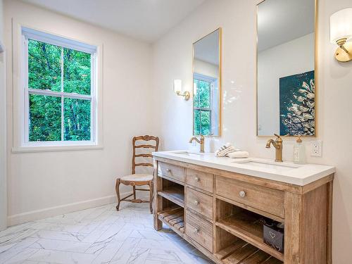 Bathroom - 108 Rue Bellevue, Bromont, QC - Indoor Photo Showing Bathroom