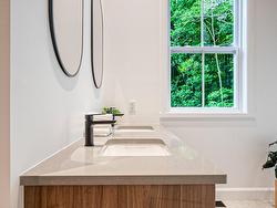 Ensuite bathroom - 