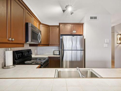 Kitchen - 3-250 Rue Du Mont-Plaisant, Mont-Tremblant, QC - Indoor Photo Showing Kitchen With Double Sink