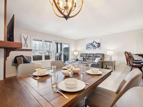 Living room - 3-250 Rue Du Mont-Plaisant, Mont-Tremblant, QC - Indoor Photo Showing Dining Room