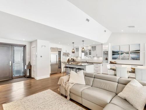 Overall view - 161  - C Rue Montcalm, Bromont, QC - Indoor Photo Showing Living Room