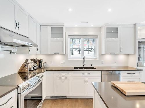 Kitchen - 161  - C Rue Montcalm, Bromont, QC - Indoor Photo Showing Kitchen With Double Sink With Upgraded Kitchen