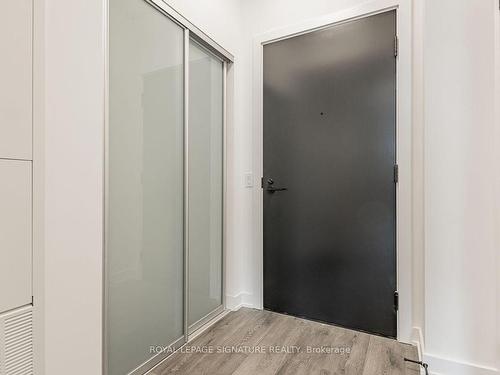 2301-127 Broadway Ave, Toronto, ON - Indoor