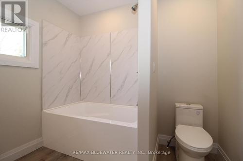 8328 Burwell Road, Lambton Shores, ON - Indoor Photo Showing Bathroom