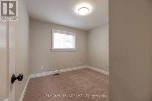 505 Gardner Crescent, Petawawa, ON - Indoor Photo Showing Other Room