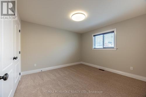 505 Gardner Crescent, Petawawa, ON - Indoor Photo Showing Other Room