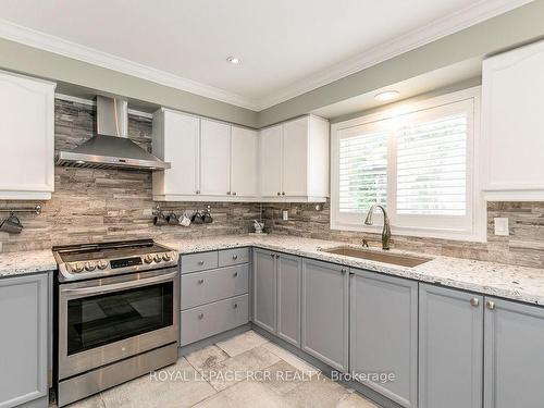 37 Mayfair Dr, Barrie, ON - Indoor Photo Showing Kitchen