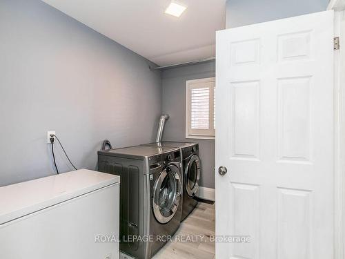 37 Mayfair Dr, Barrie, ON - Indoor Photo Showing Laundry Room