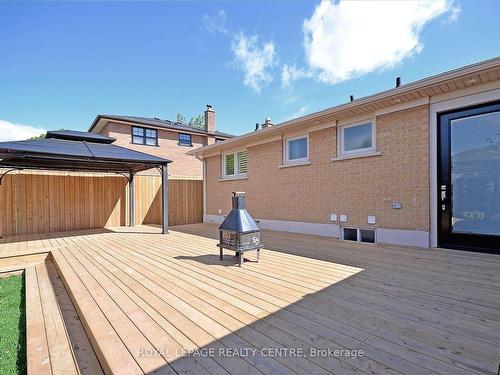 326 Slade Cres, Oakville, ON - Outdoor With Deck Patio Veranda With Exterior