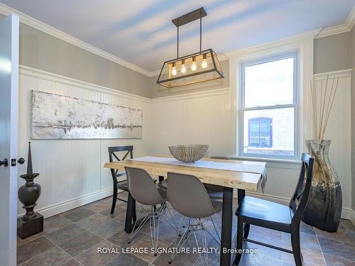 Upper-696 Queens Ave, London, ON - Indoor Photo Showing Dining Room