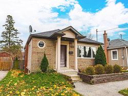 187 Summerhill Ave  Hamilton, ON L8K 3N5