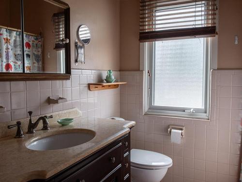 Bathroom - 515 Rue Hocquart, Laval (Duvernay), QC - Indoor Photo Showing Bathroom