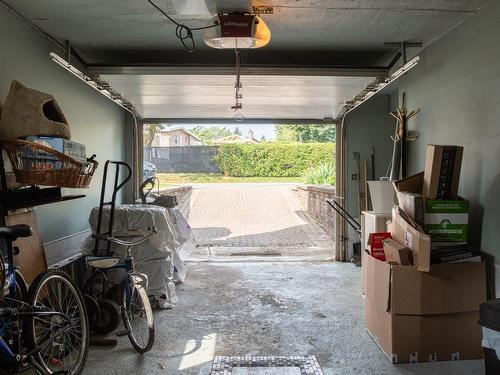 Garage - 515 Rue Hocquart, Laval (Duvernay), QC - Indoor Photo Showing Garage