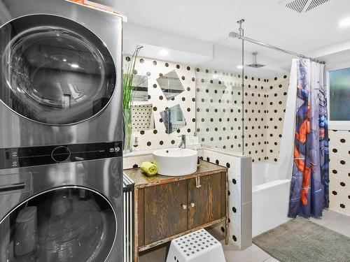 Laundry room - 1912  - 1914 Rue De Cadillac, Montréal (Mercier/Hochelaga-Maisonneuve), QC - Indoor Photo Showing Laundry Room