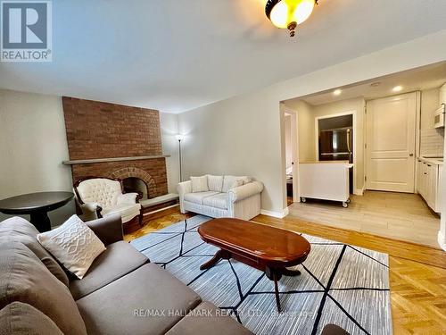 Ground - 3 Pottery Crescent, Brampton, ON - Indoor Photo Showing Living Room