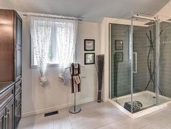 Ensuite bathroom - 