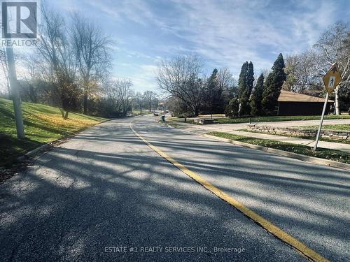 58 Parkview Place, Brampton, ON - Outdoor With View