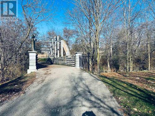 58 Parkview Place, Brampton, ON - Outdoor With View