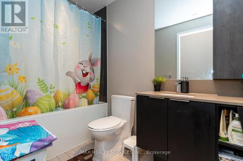 325 - 3900 Confederation Parkway, Mississauga, ON - Indoor Photo Showing Bathroom