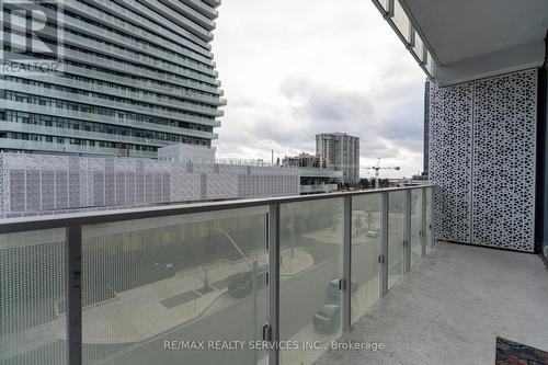 325 - 3900 Confederation Parkway, Mississauga, ON - Outdoor With Balcony