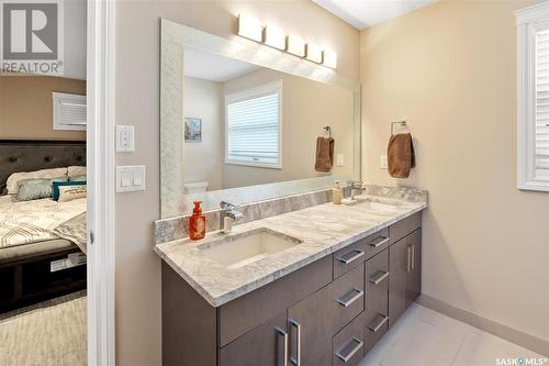 610 Kloppenburg Terrace, Saskatoon, SK - Indoor Photo Showing Bathroom