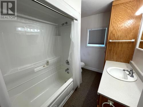 18 Junction Road, Grand Falls-Windsor, NL - Indoor Photo Showing Bathroom