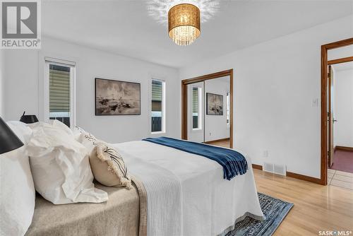 342 Armstrong Way, Saskatoon, SK - Indoor Photo Showing Bedroom