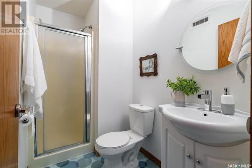 342 Armstrong Way, Saskatoon, SK - Indoor Photo Showing Bathroom