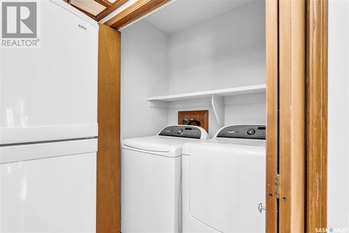 342 Armstrong Way, Saskatoon, SK - Indoor Photo Showing Laundry Room