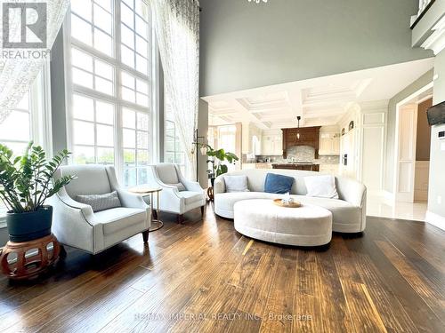 190 Angus Glen Boulevard, Markham, ON - Indoor Photo Showing Living Room