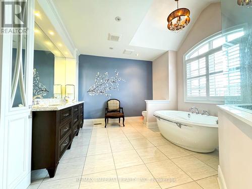 190 Angus Glen Boulevard, Markham, ON - Indoor Photo Showing Bathroom