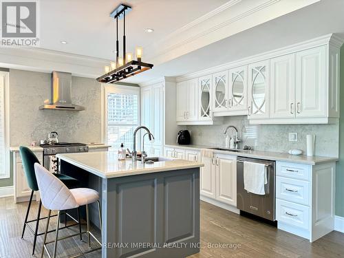 190 Angus Glen Boulevard, Markham, ON - Indoor Photo Showing Kitchen With Upgraded Kitchen