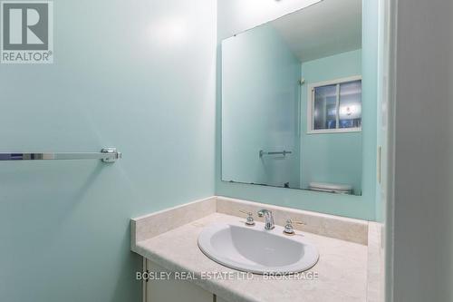 166 Chalmers Street, Oakville (1001 - Br Bronte), ON - Indoor Photo Showing Bathroom