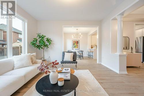 137 Willet Terrace, Milton, ON - Indoor Photo Showing Living Room