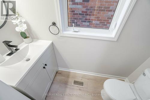 137 Willet Terrace, Milton, ON - Indoor Photo Showing Bathroom