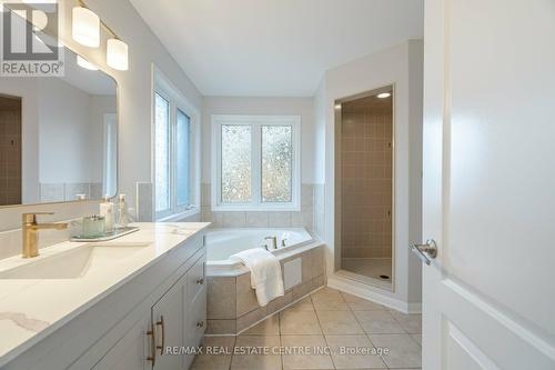 137 Willet Terrace, Milton, ON - Indoor Photo Showing Bathroom