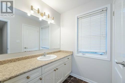 137 Willet Terrace, Milton, ON - Indoor Photo Showing Bathroom