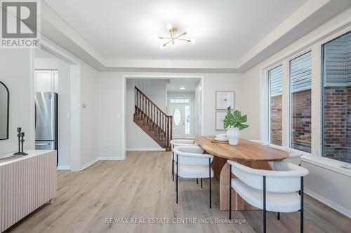 137 Willet Terrace, Milton, ON - Indoor Photo Showing Dining Room