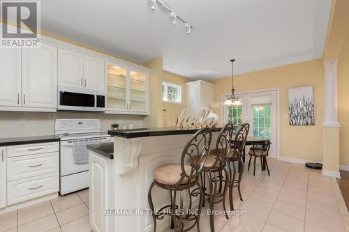 27 - 2165 Stavebank Road, Mississauga, ON - Indoor Photo Showing Kitchen