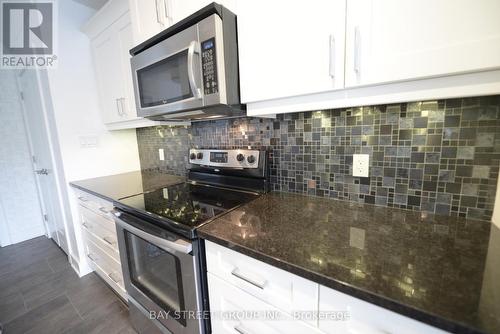 414 - 340 Sugarcreek Trail, London, ON - Indoor Photo Showing Kitchen With Upgraded Kitchen